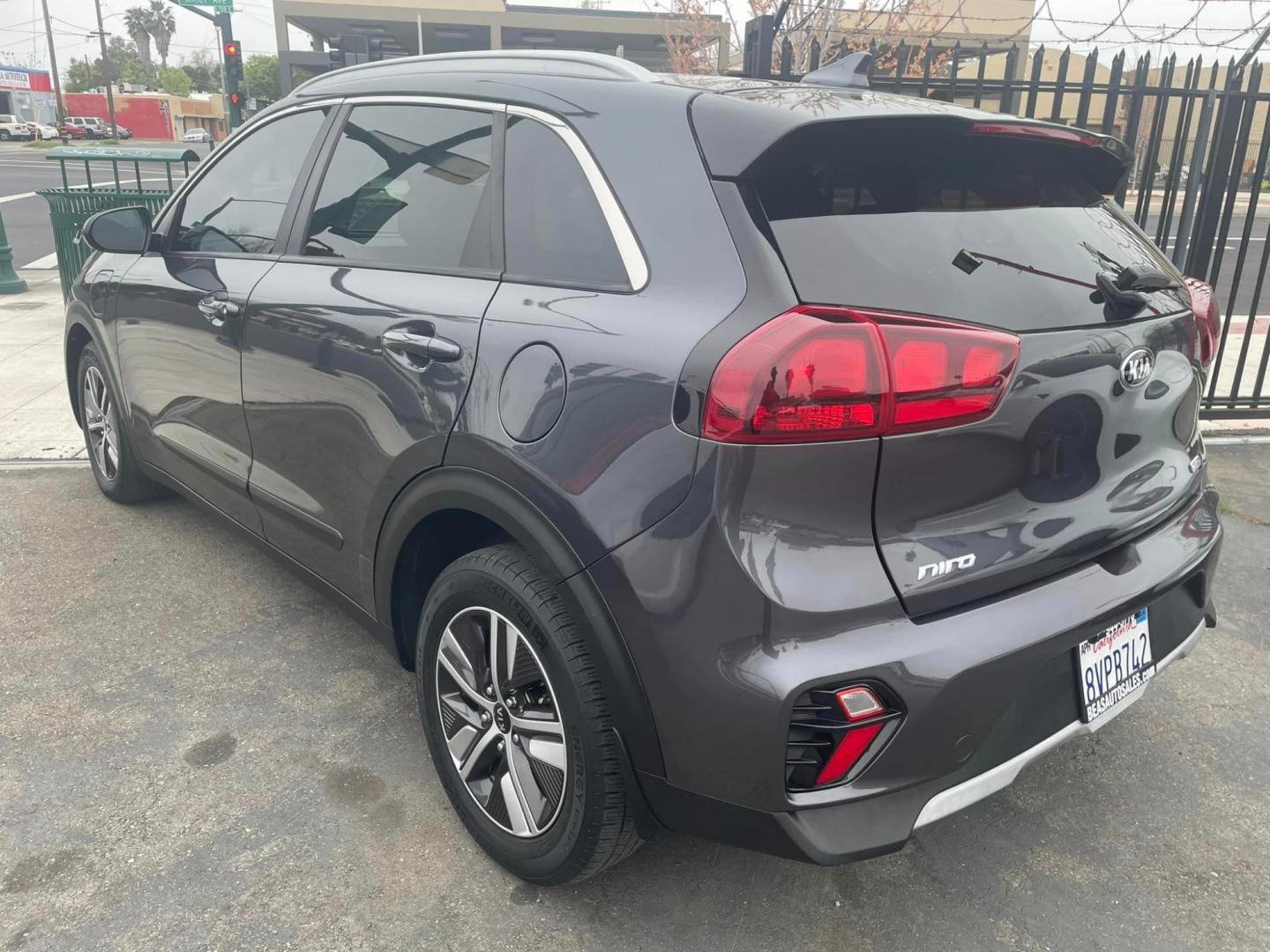 2020 DARK GRAY /BLACK Kia Niro Plug In Hybrid (KNDCM3LD0L5) , located at 744 E Miner Ave, Stockton, CA, 95202, (209) 944-5770, 37.956863, -121.282082 - PLUS TAXES AND FEES - Photo#3